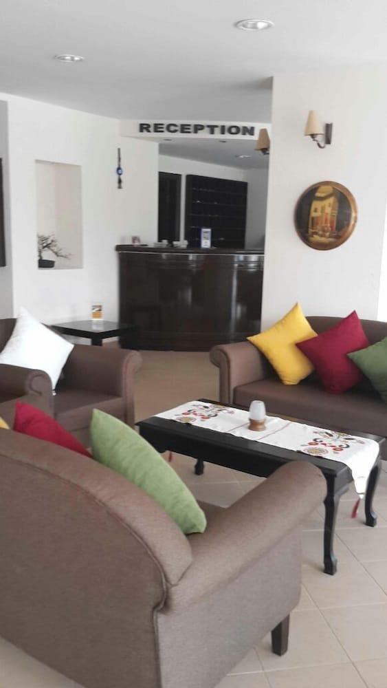 Mikado Hotel มาห์มุตลาร์ ภายนอก รูปภาพ
